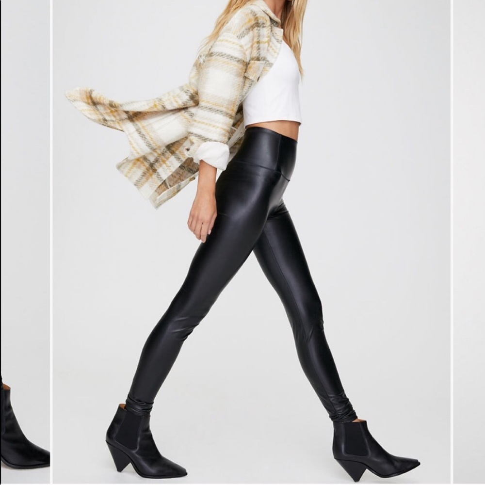 Aritzia Black Leather legging size small